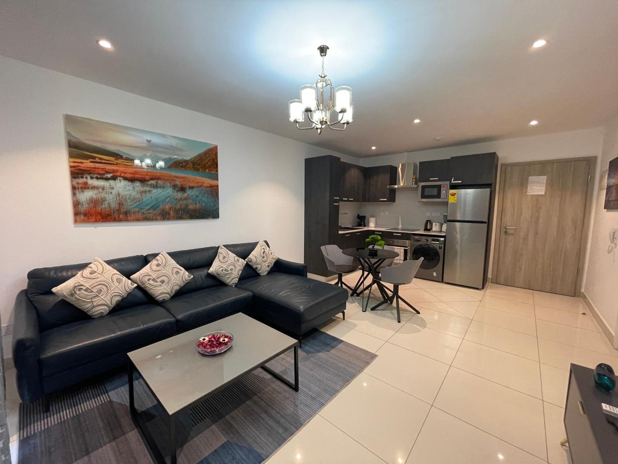 The Lennox Luxury Suites & Apartments Acra Exterior foto